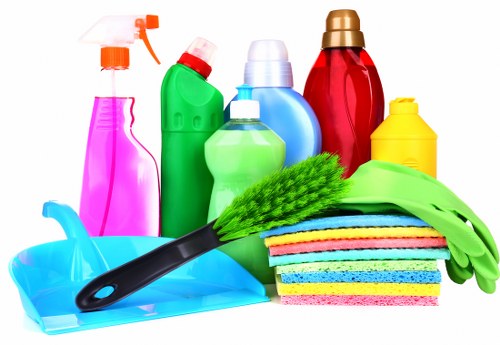 Professional rug cleaning service for Finchley homes with careful fibre treatment